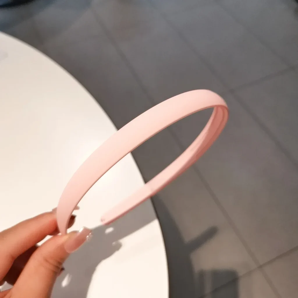 bandeau-cheveux-rose-femme